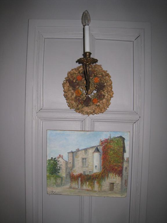 Bed and Breakfast Le Logis Des Tourelles Beaupreau Екстер'єр фото