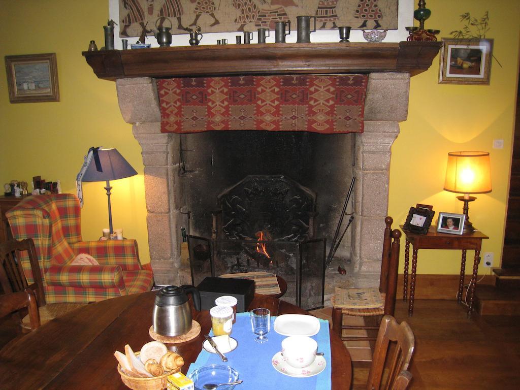 Bed and Breakfast Le Logis Des Tourelles Beaupreau Номер фото